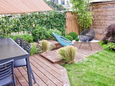 Haie naturelle persistante devant terrasse paysad'or
