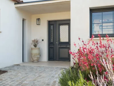 entrée exterieure fleurie paysador